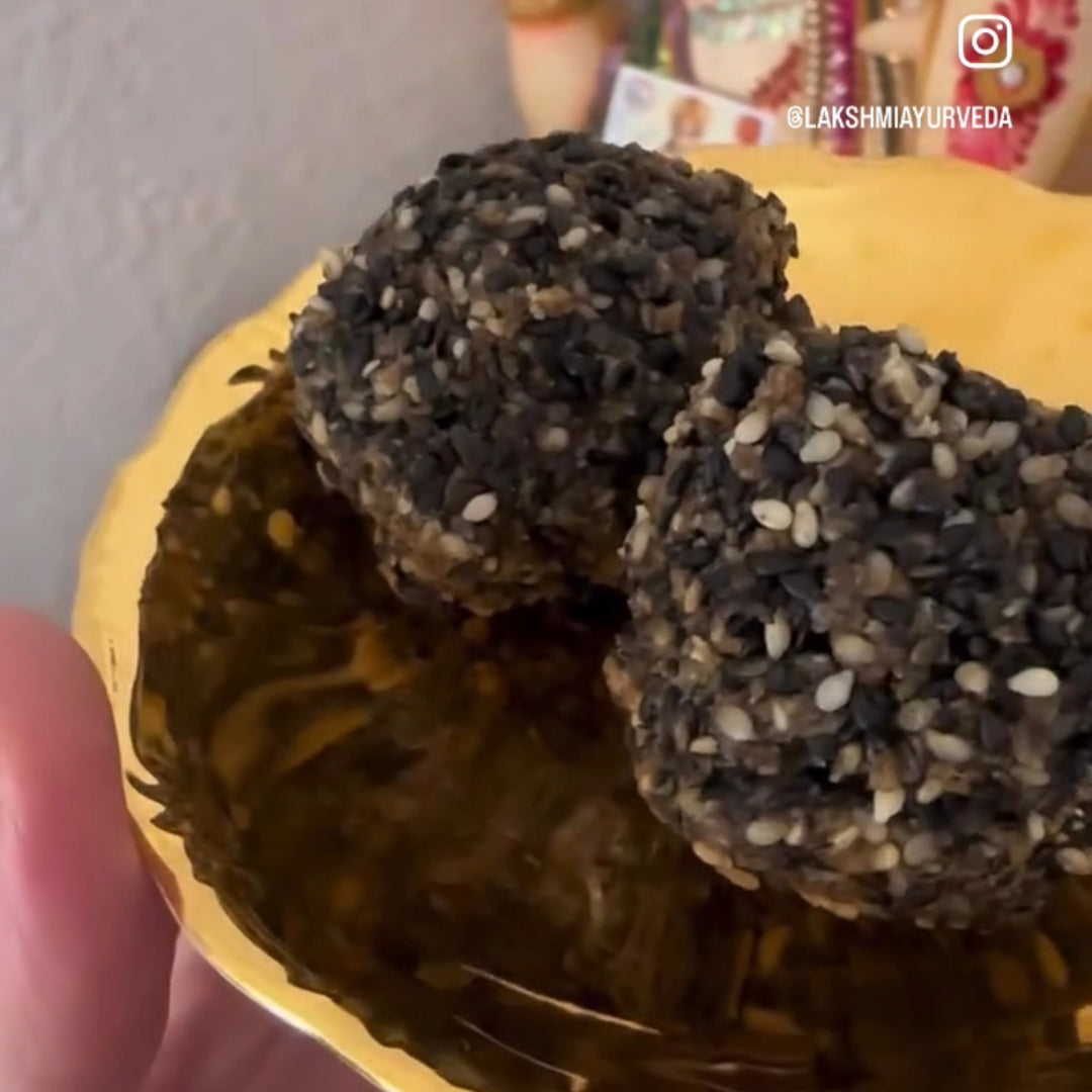 This is the Lakshmi team’s current favourite snack. Our black sesame seed balls with cardamom and ginger