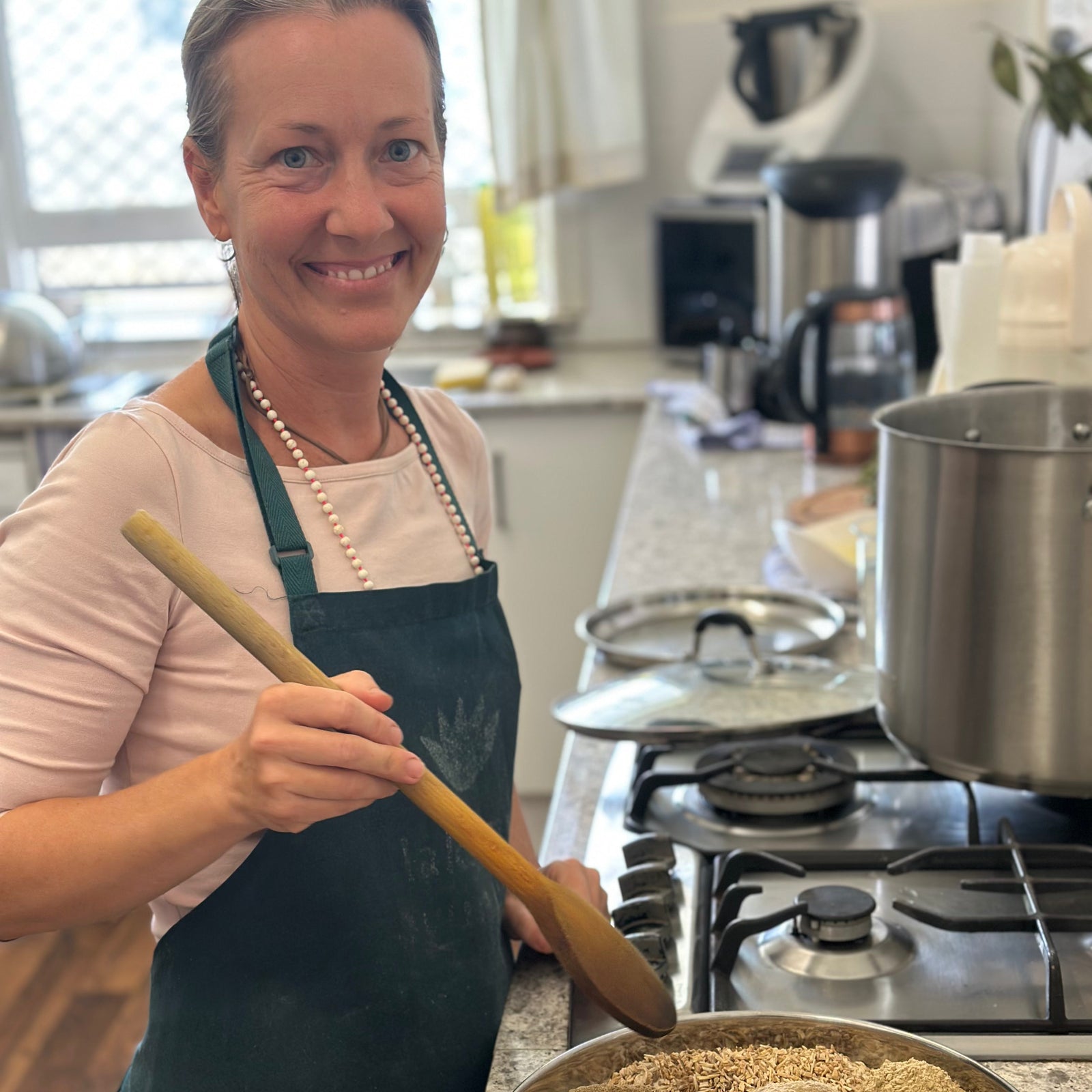 Student Linda is preparing a classical Ayurvedic thailam