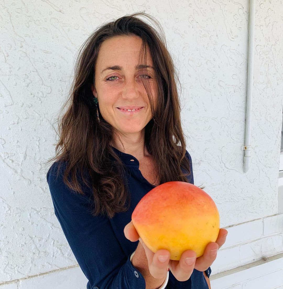 What an abundance of beautiful mangos we have had this year!