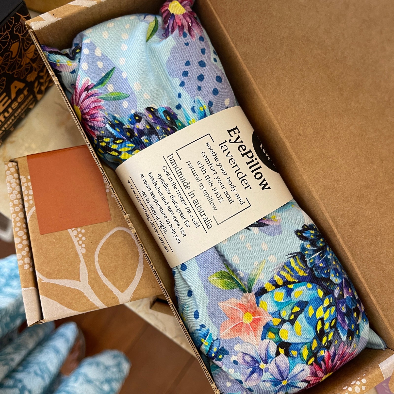 Wheatbags Love - Banksia Pod