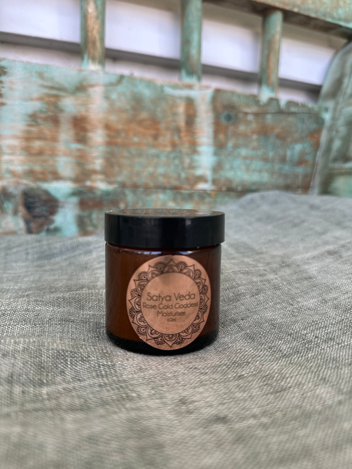 Satya Veda Rose Gold Goddess Mosturiser - 60 ml