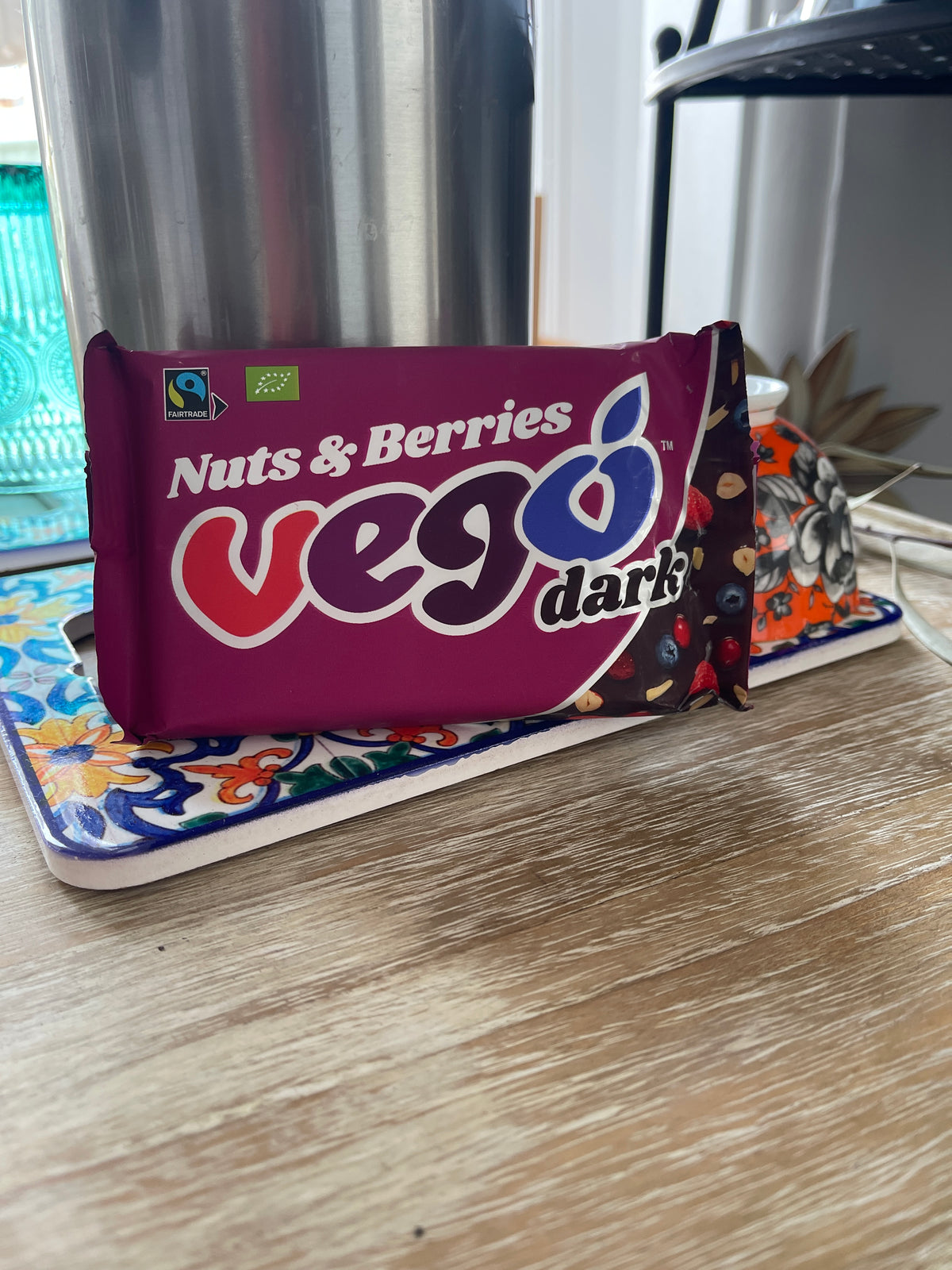 Vego Dark Chocolate Bar Nuts &amp; Berries