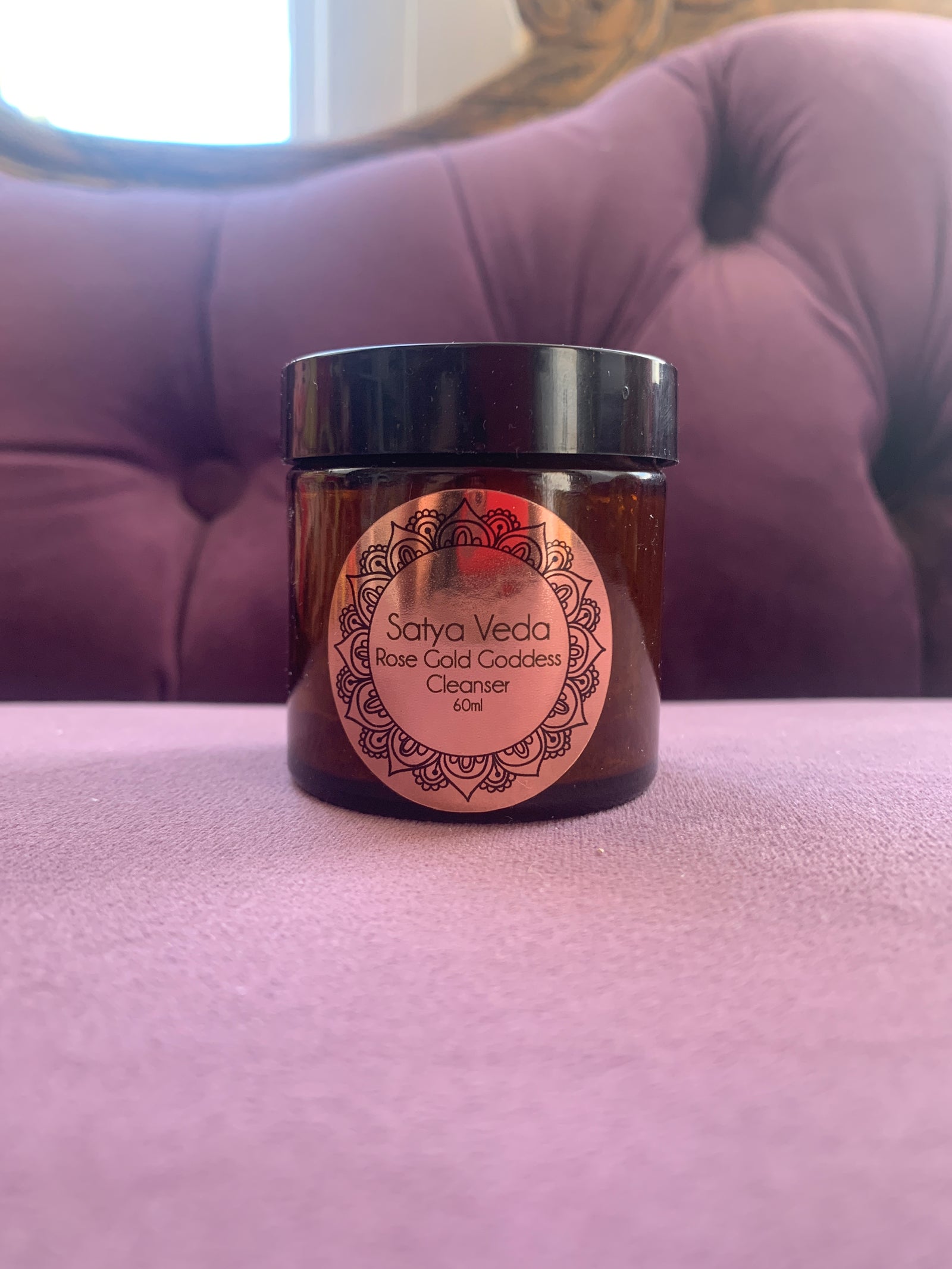 Satya Veda Rose Gold Goddess Cleanser - 60 ml